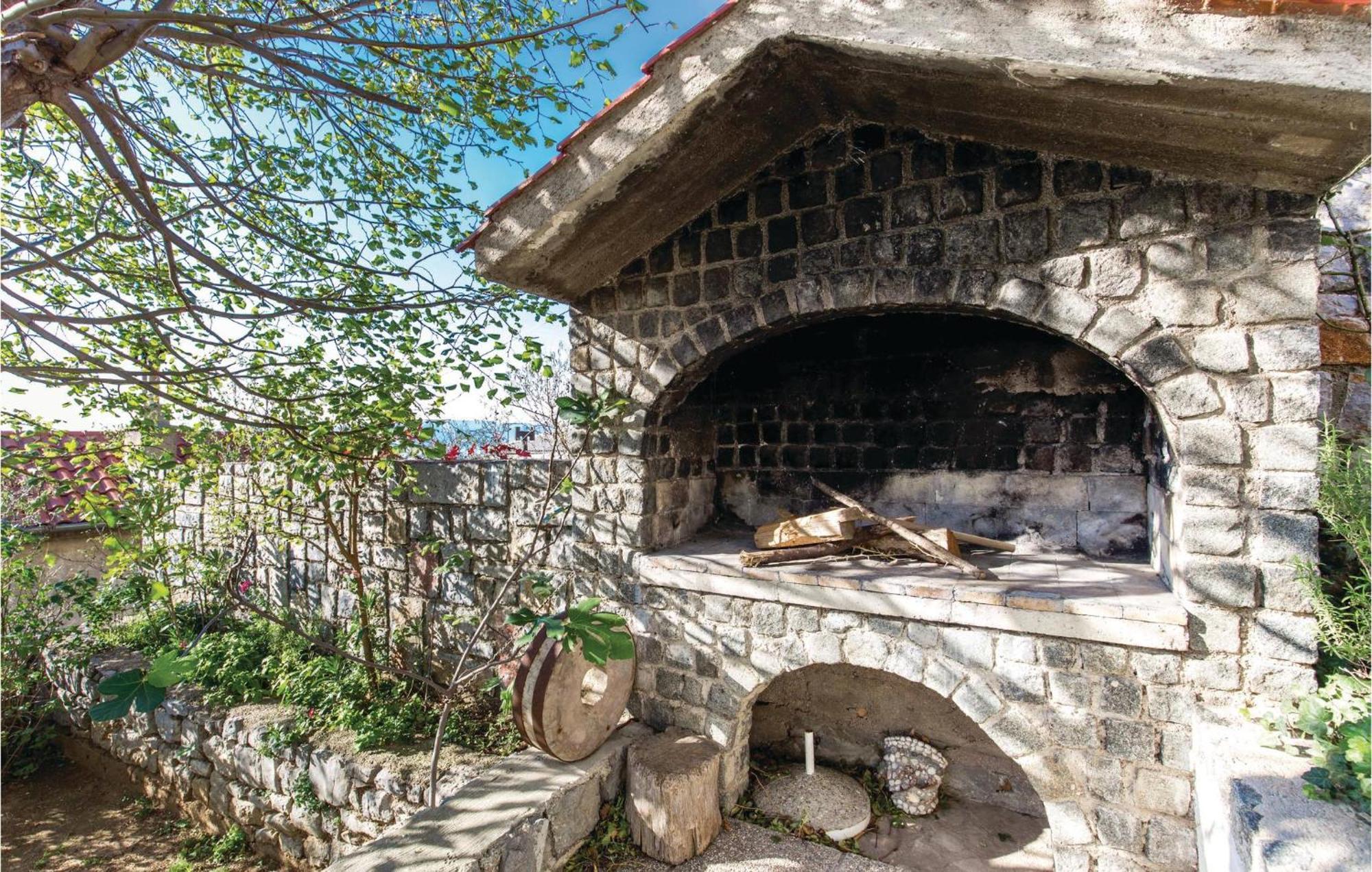 Nice Apartment In Senj With Ethernet Internet Екстер'єр фото