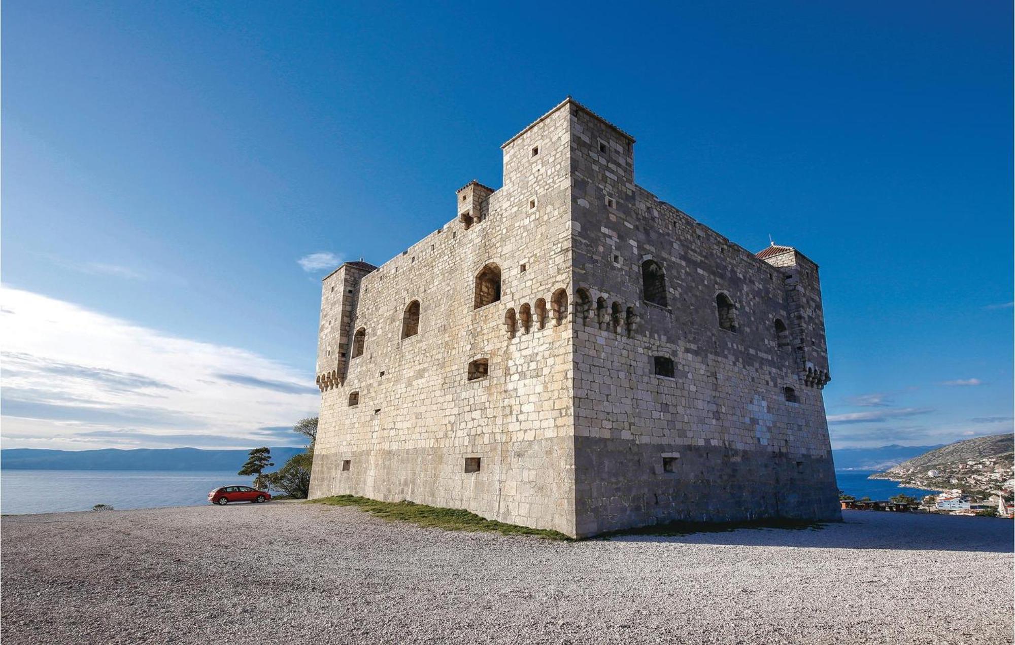 Nice Apartment In Senj With Ethernet Internet Екстер'єр фото